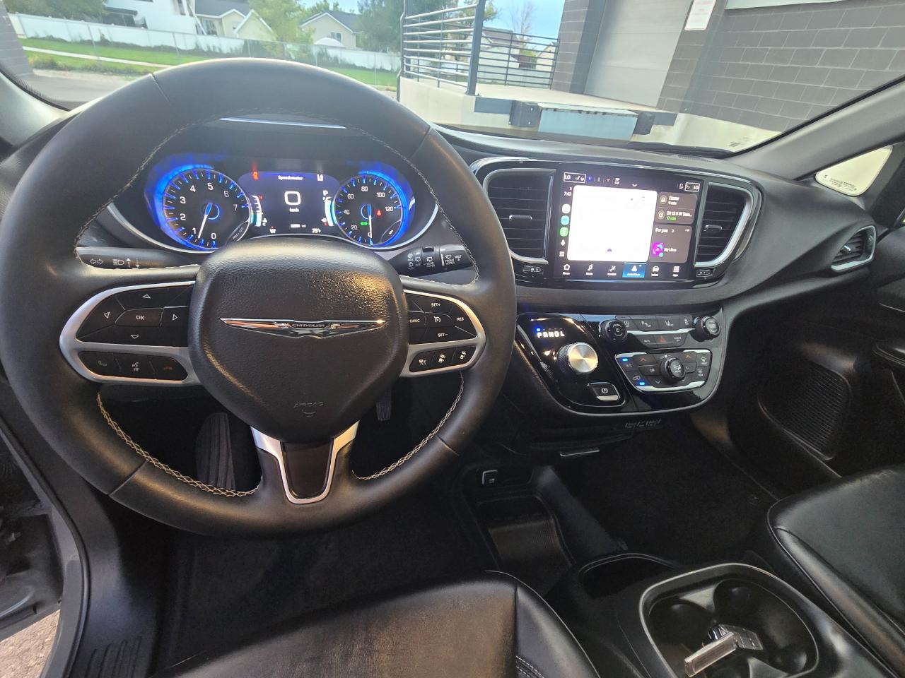 Chrysler Pacifica Select 2025