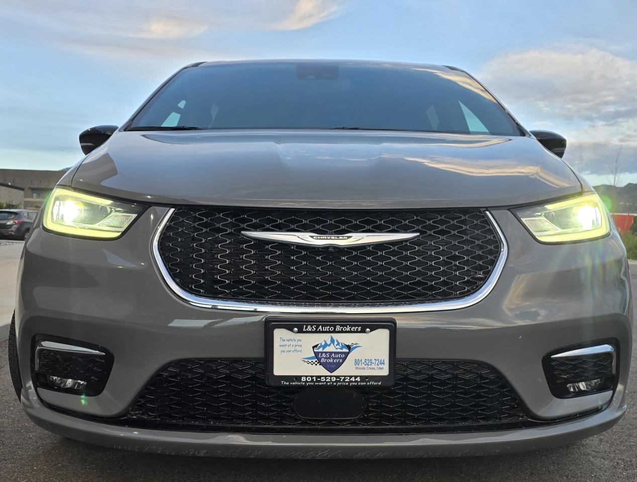 Chrysler Pacifica 4dr Wgn Touring-L 2025