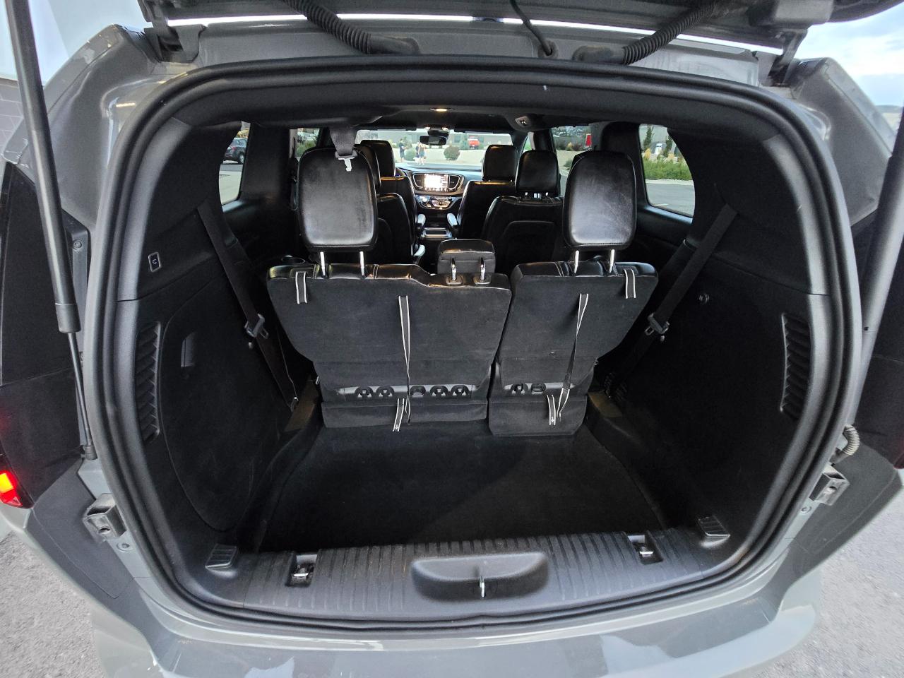 Chrysler Pacifica 4dr Wgn Touring-L 2025