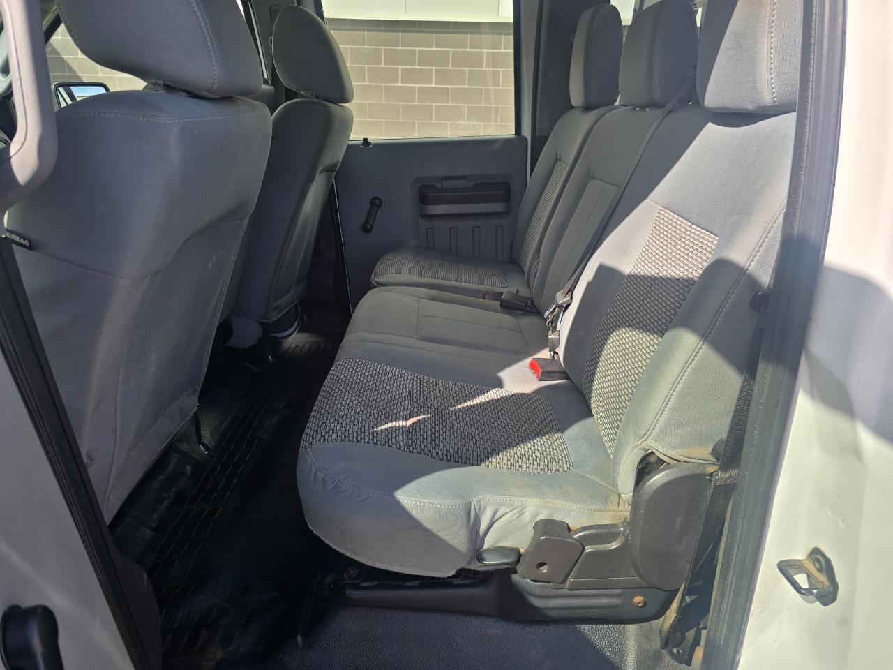 Ford F-350 SD XL SuperCab 4WD DRW 2015