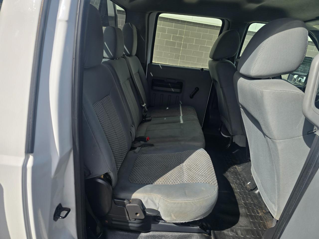 Ford F-350 SD XL SuperCab 4WD DRW 2015