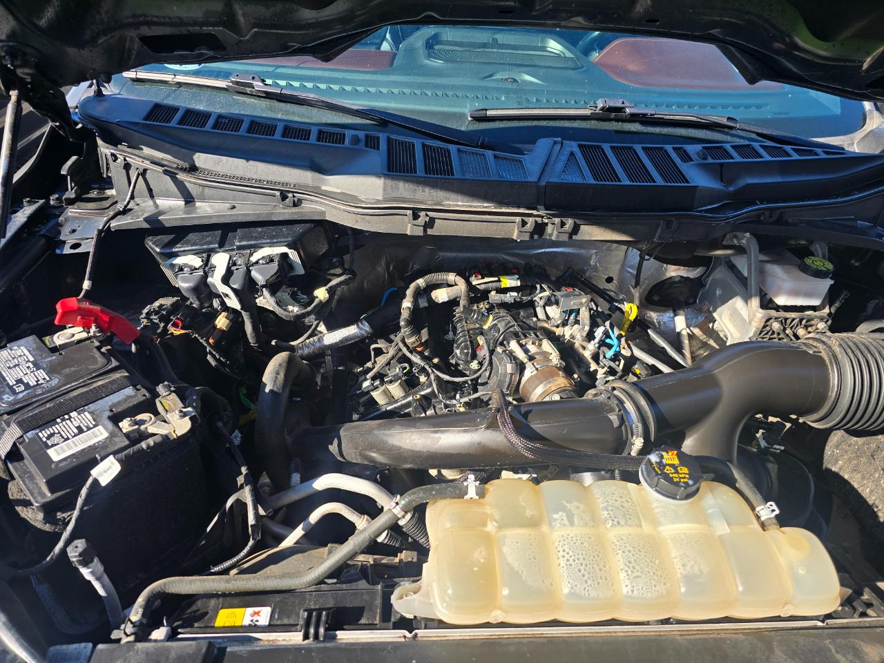 Ford F-150 Supercab 139" 4WD Lariat 2021