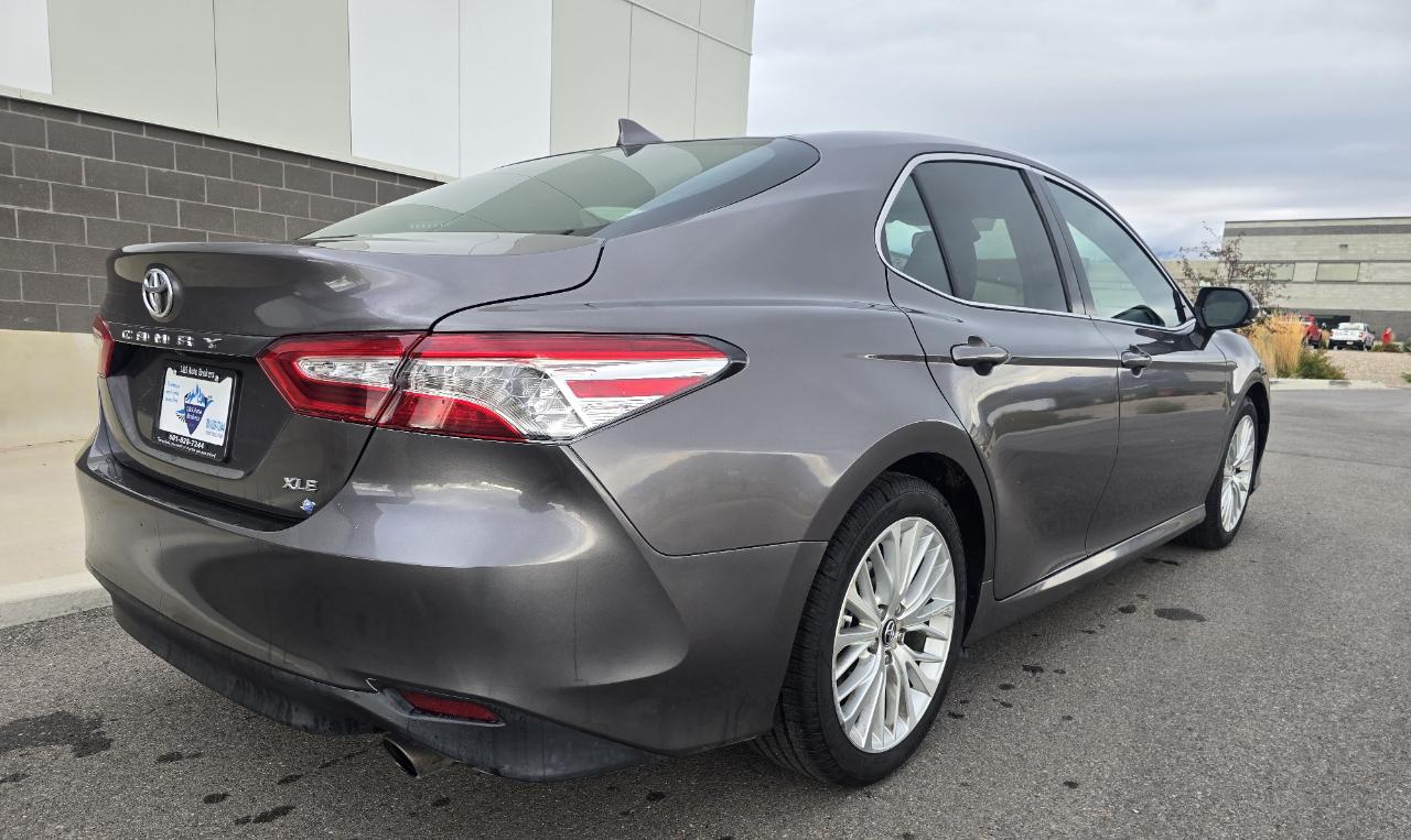 Toyota Camry XLE 2019