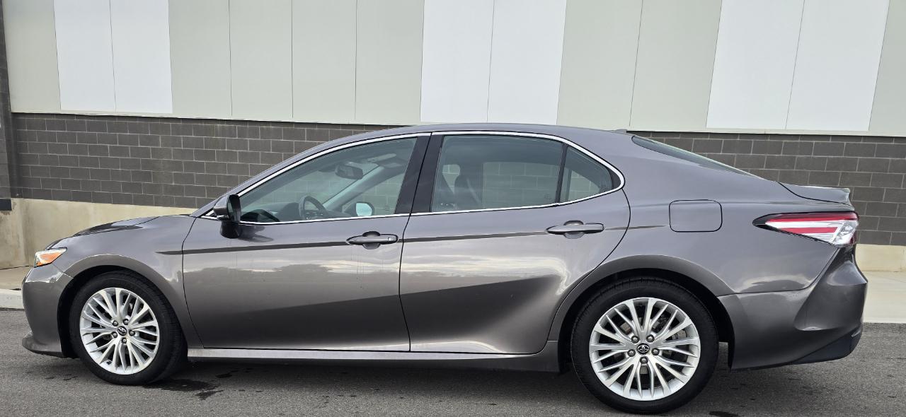Toyota Camry XLE 2019