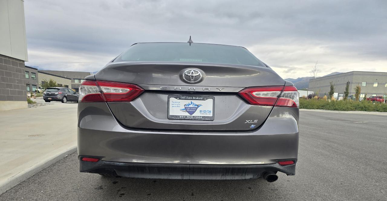 Toyota Camry XLE 2019