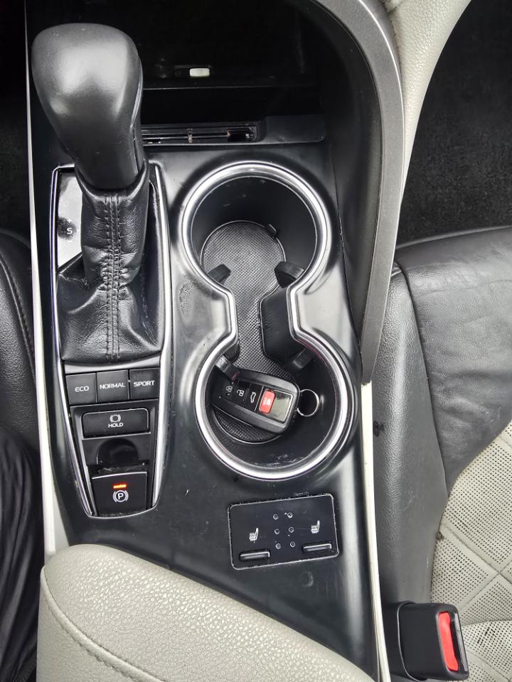 Toyota Camry XLE 2019
