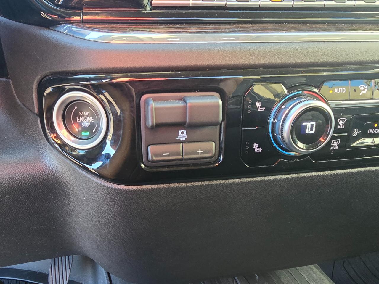 GMC Sierra 1500 Elevation Double Cab 4WD 2024