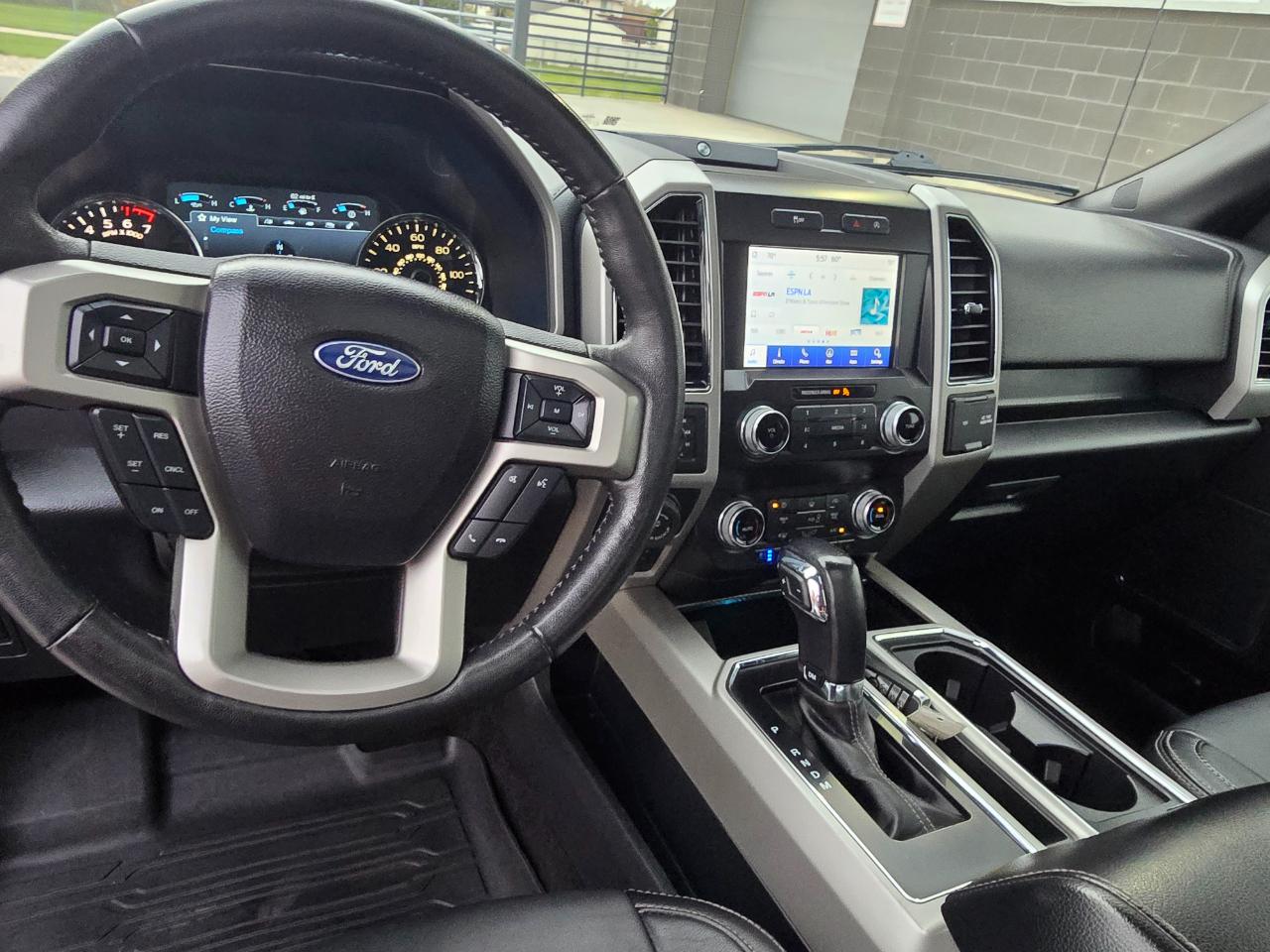 Ford F-150 Lariat SuperCrew 5.5-ft. Bed 4WD 2019