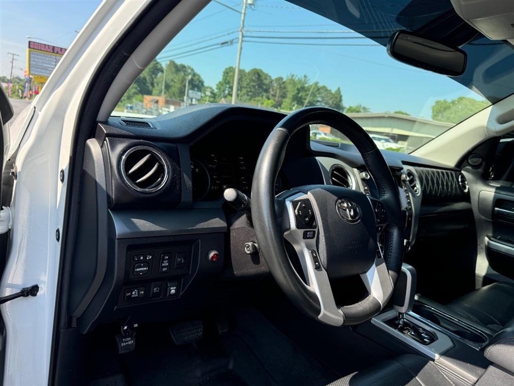 Toyota Tundra Platinum CrewMax 5.7L 4WD 2020