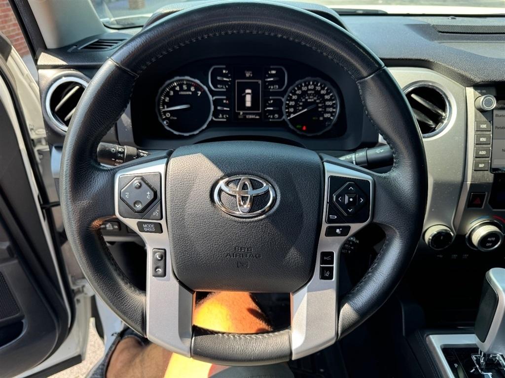 Toyota Tundra Platinum CrewMax 5.7L 4WD 2020