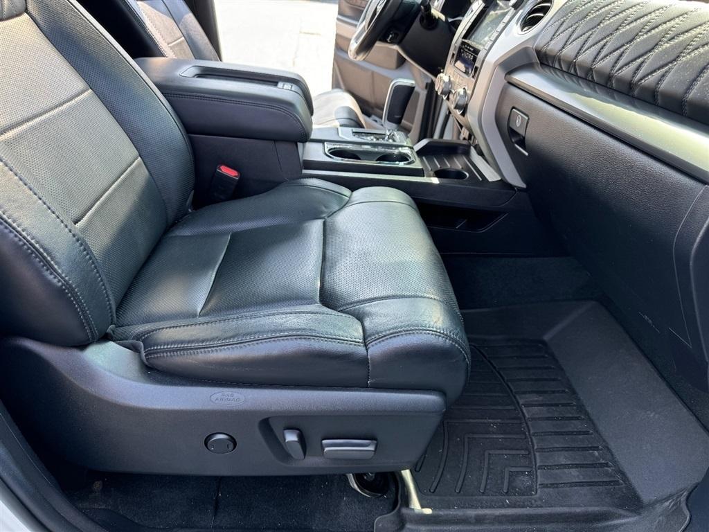 Toyota Tundra Platinum CrewMax 5.7L 4WD 2020