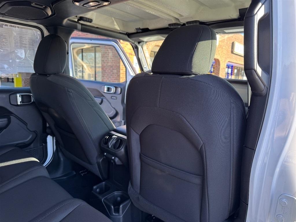 Jeep Gladiator Sport 2023