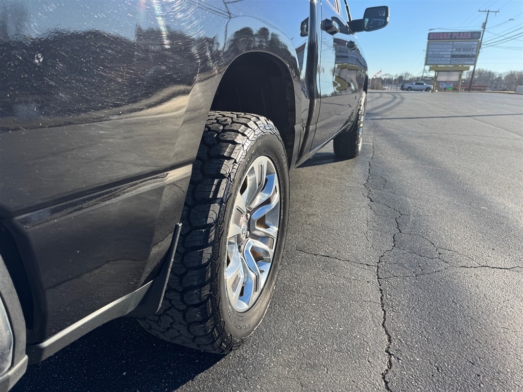 RAM 1500 Big Horn Crew Cab SWB 4WD 2019