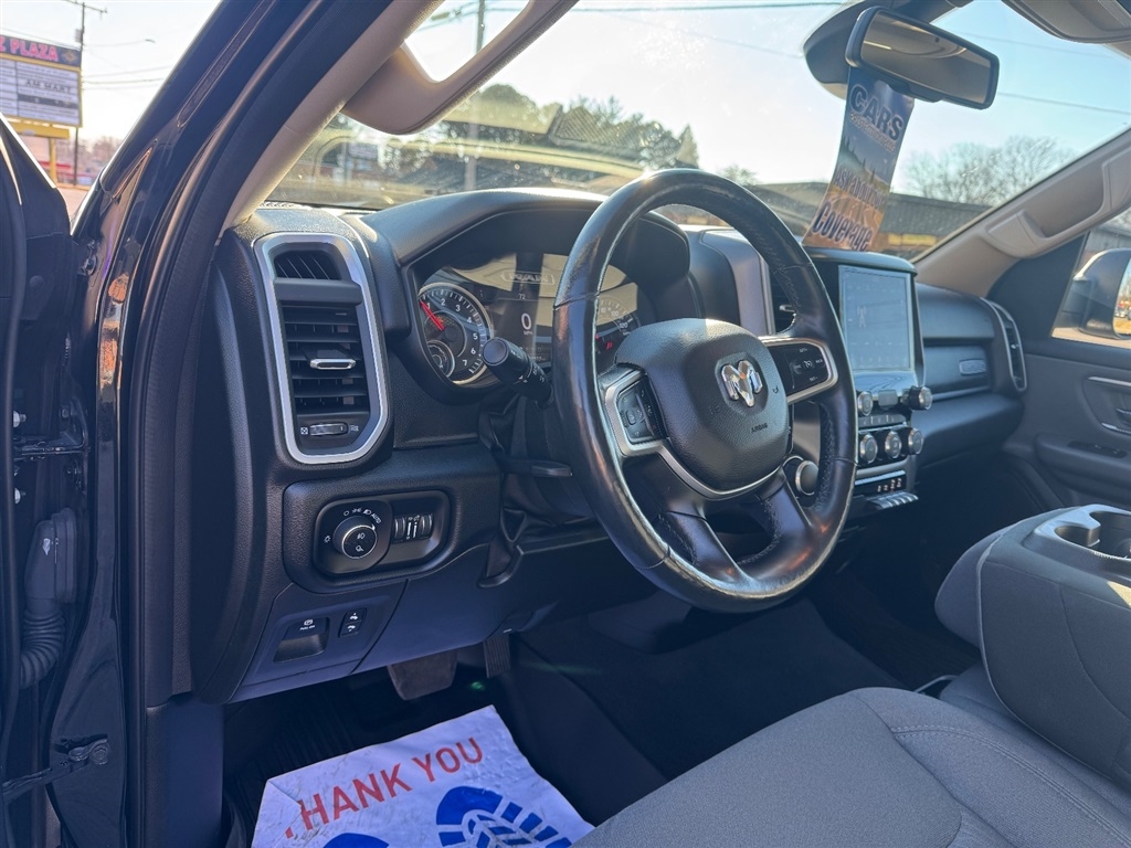 RAM 1500 Big Horn Crew Cab SWB 4WD 2019