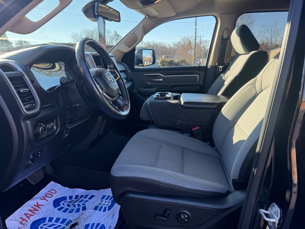 RAM 1500 Big Horn Crew Cab SWB 4WD 2019