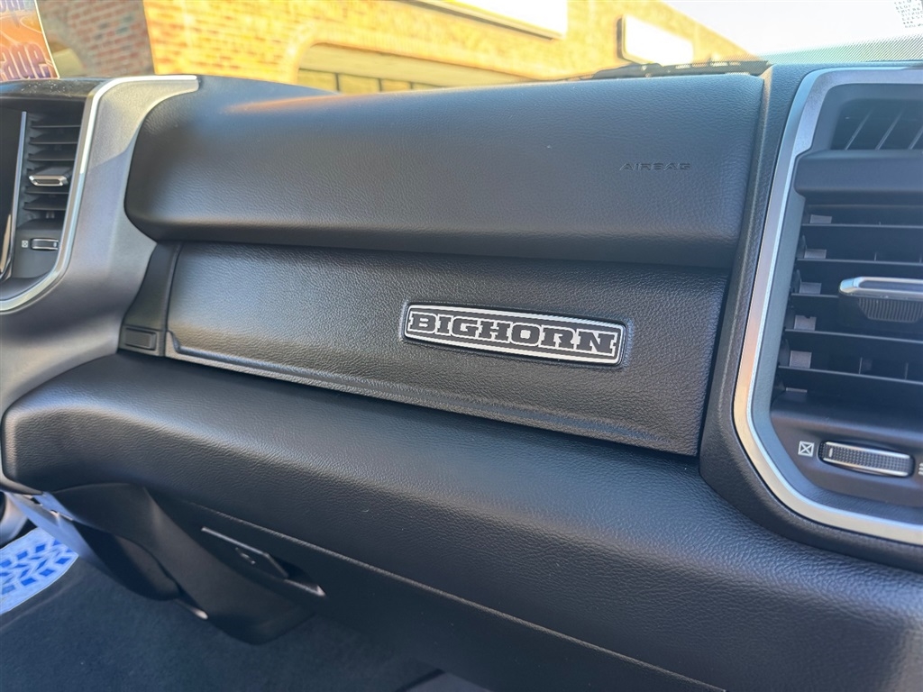 RAM 1500 Big Horn Crew Cab SWB 4WD 2019