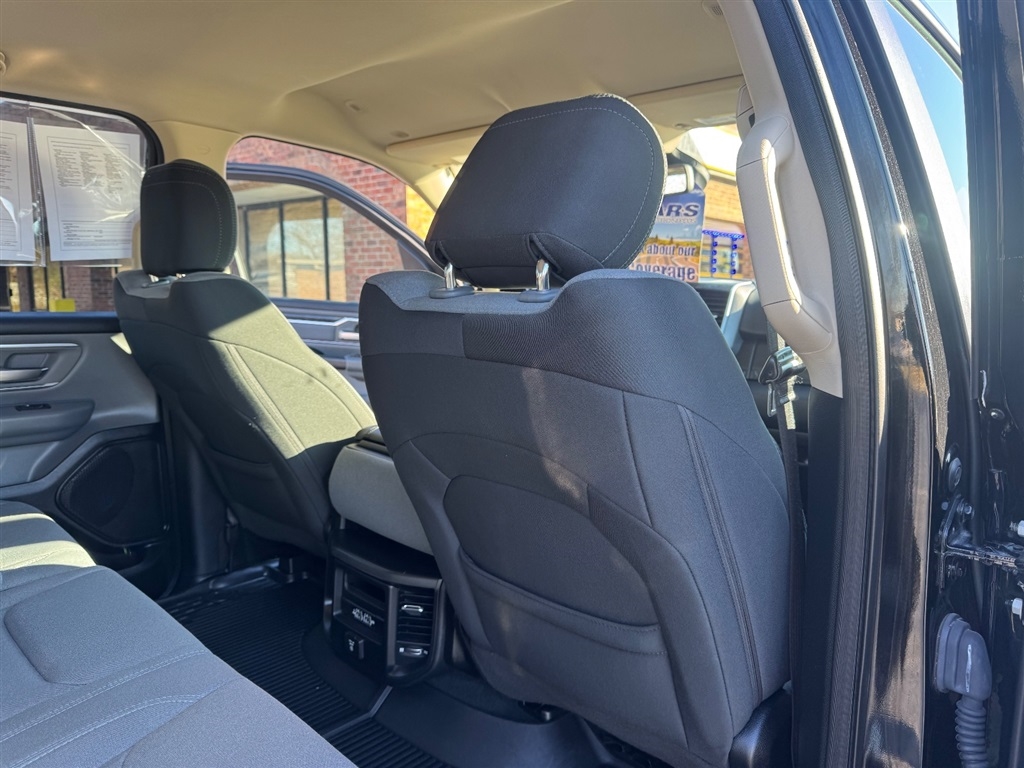 RAM 1500 Big Horn Crew Cab SWB 4WD 2019