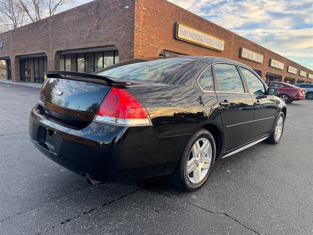 Chevrolet Impala LT (Fleet) 2012