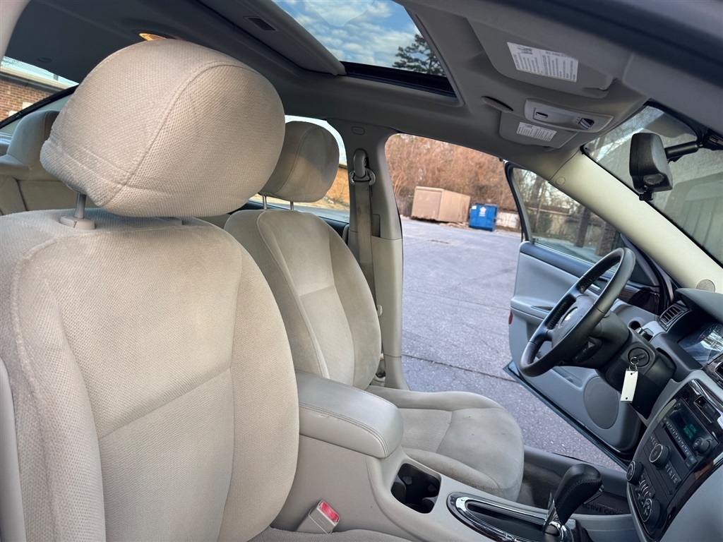 Chevrolet Impala LT (Fleet) 2012