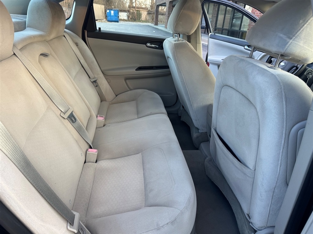 Chevrolet Impala LT (Fleet) 2012