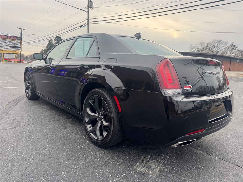 Chrysler 300 S V6 2023