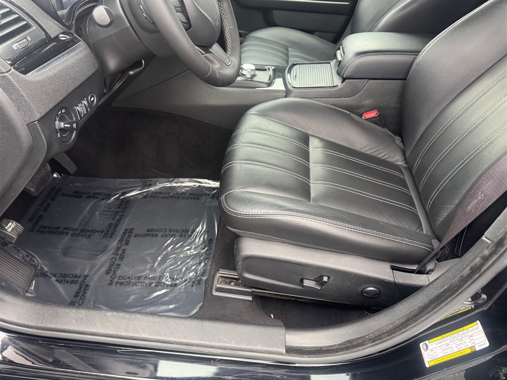 Chrysler 300 S V6 2023