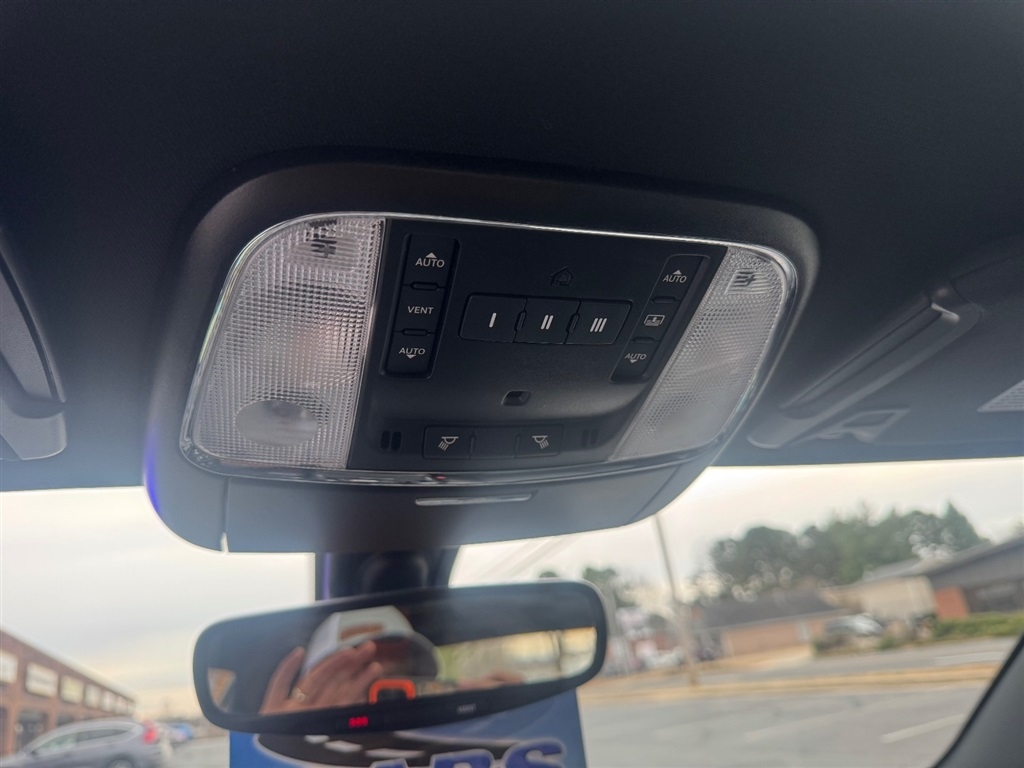 Chrysler 300 S V6 2023