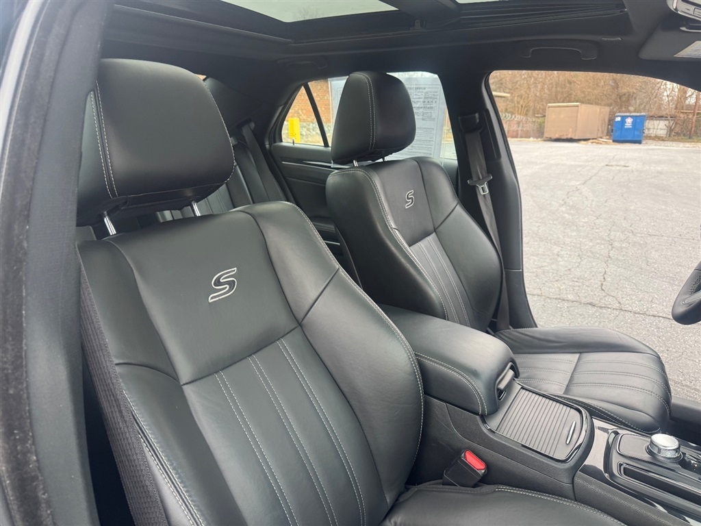 Chrysler 300 S V6 2023