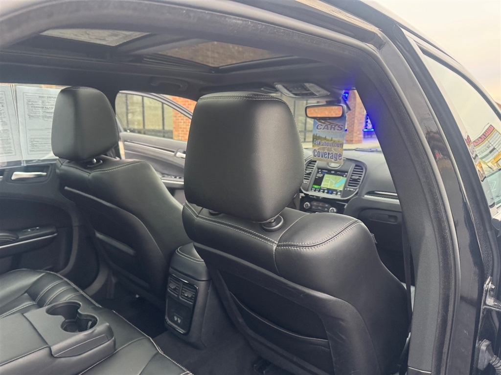 Chrysler 300 S V6 2023