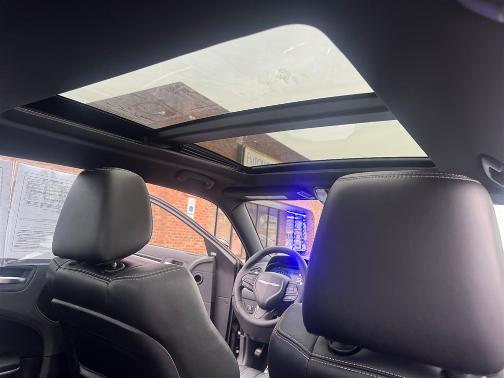 Chrysler 300 S V6 2023