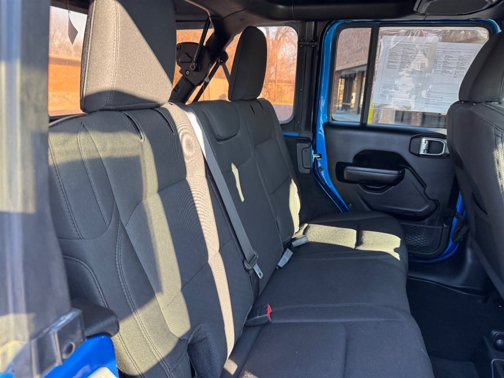 Jeep Wrangler Unlimited Willys Sport 4x4 2021