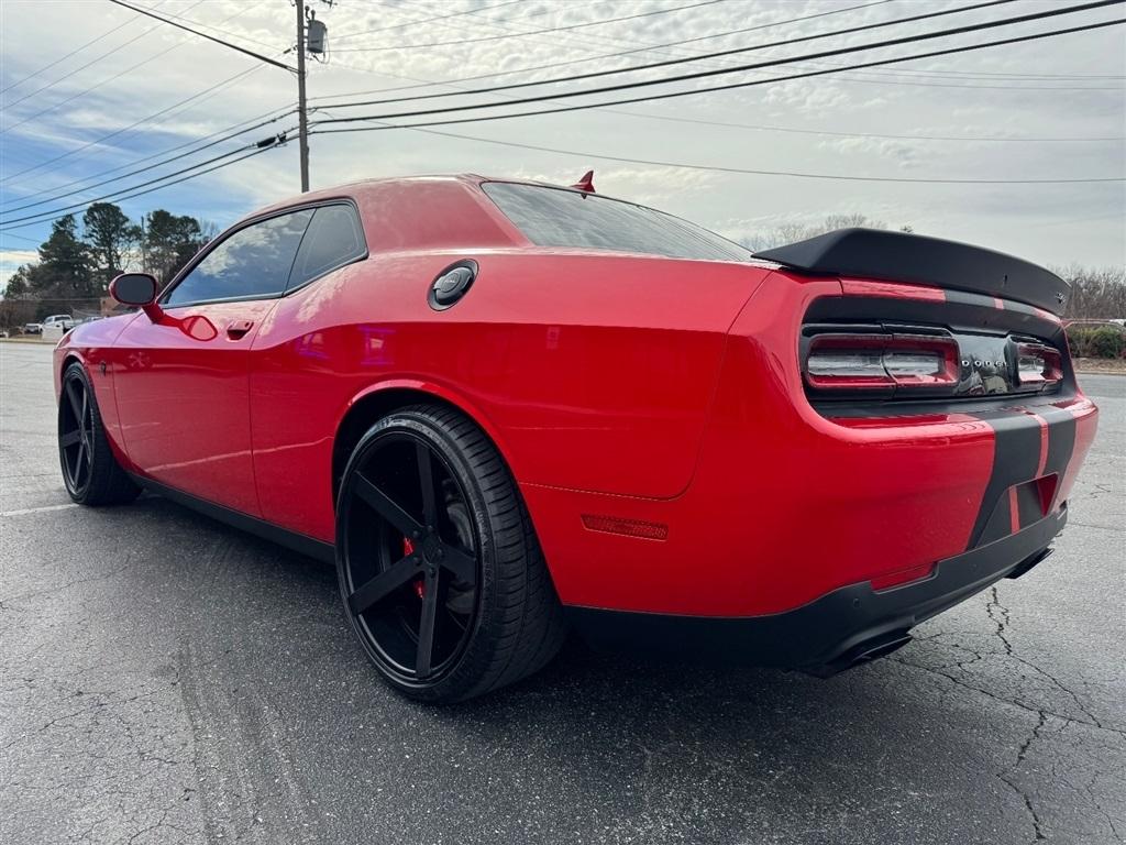 Dodge Challenger SRT Hellcat 2016