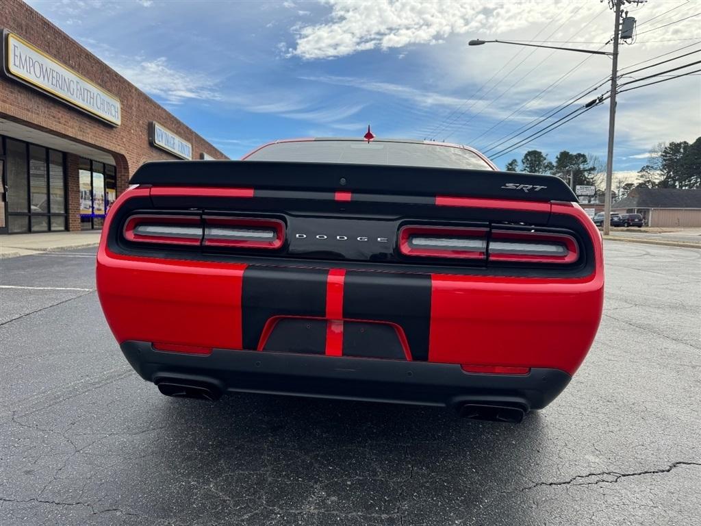 Dodge Challenger SRT Hellcat 2016
