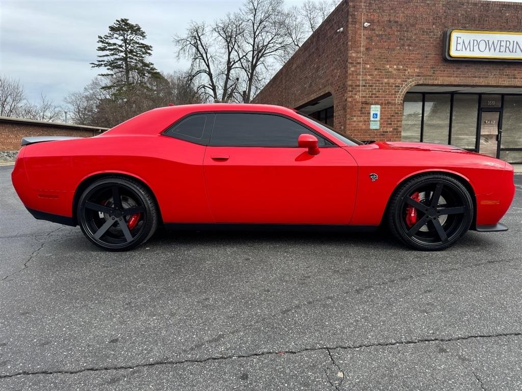 Dodge Challenger SRT Hellcat 2016