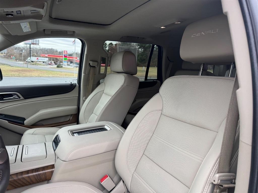 GMC Yukon Denali 4WD 2020