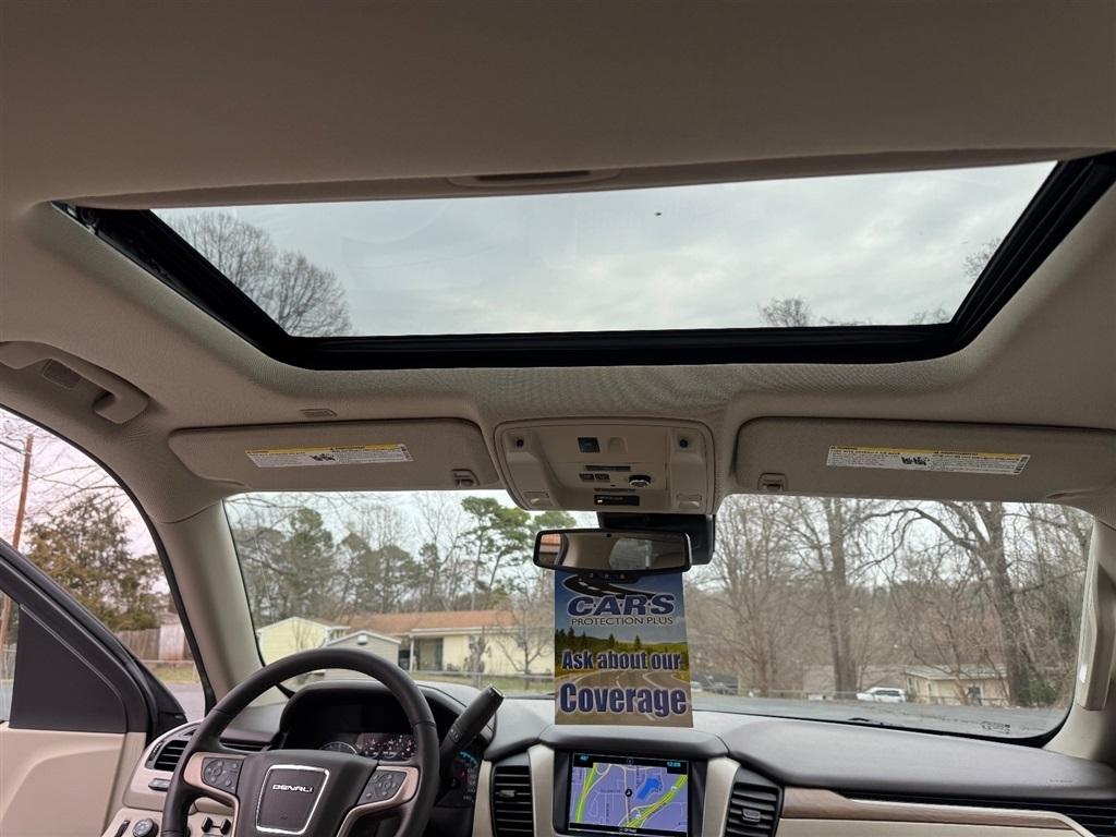 GMC Yukon Denali 4WD 2020