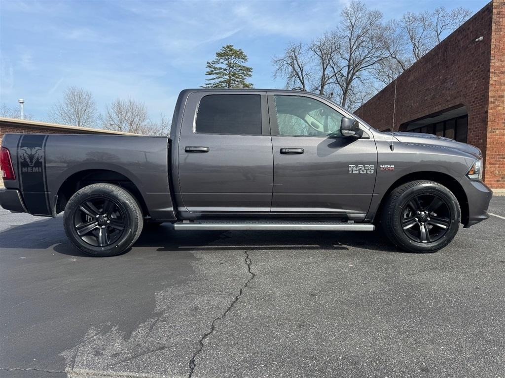 RAM 1500 Sport Crew Cab SWB 2WD 2017