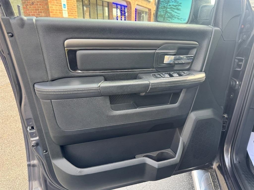 RAM 1500 Sport Crew Cab SWB 2WD 2017