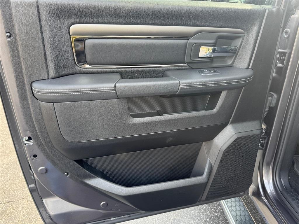 RAM 1500 Sport Crew Cab SWB 2WD 2017