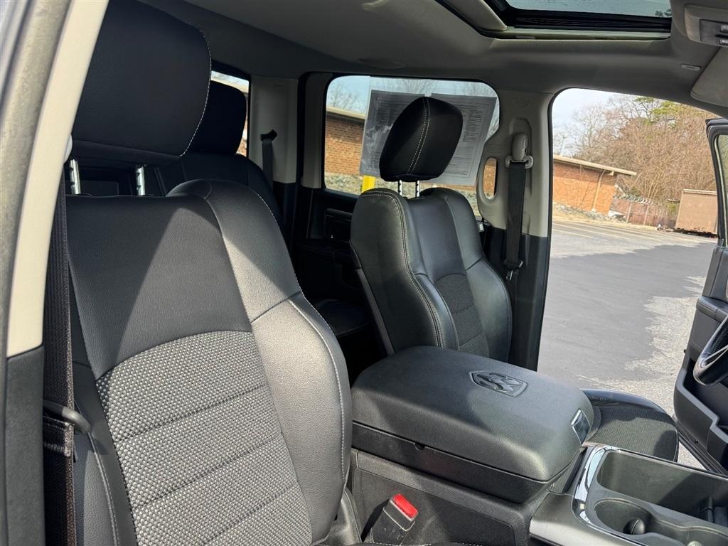 RAM 1500 Sport Crew Cab SWB 2WD 2017