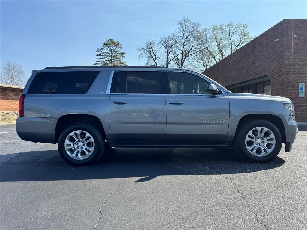 Chevrolet Suburban LT 4WD 2019