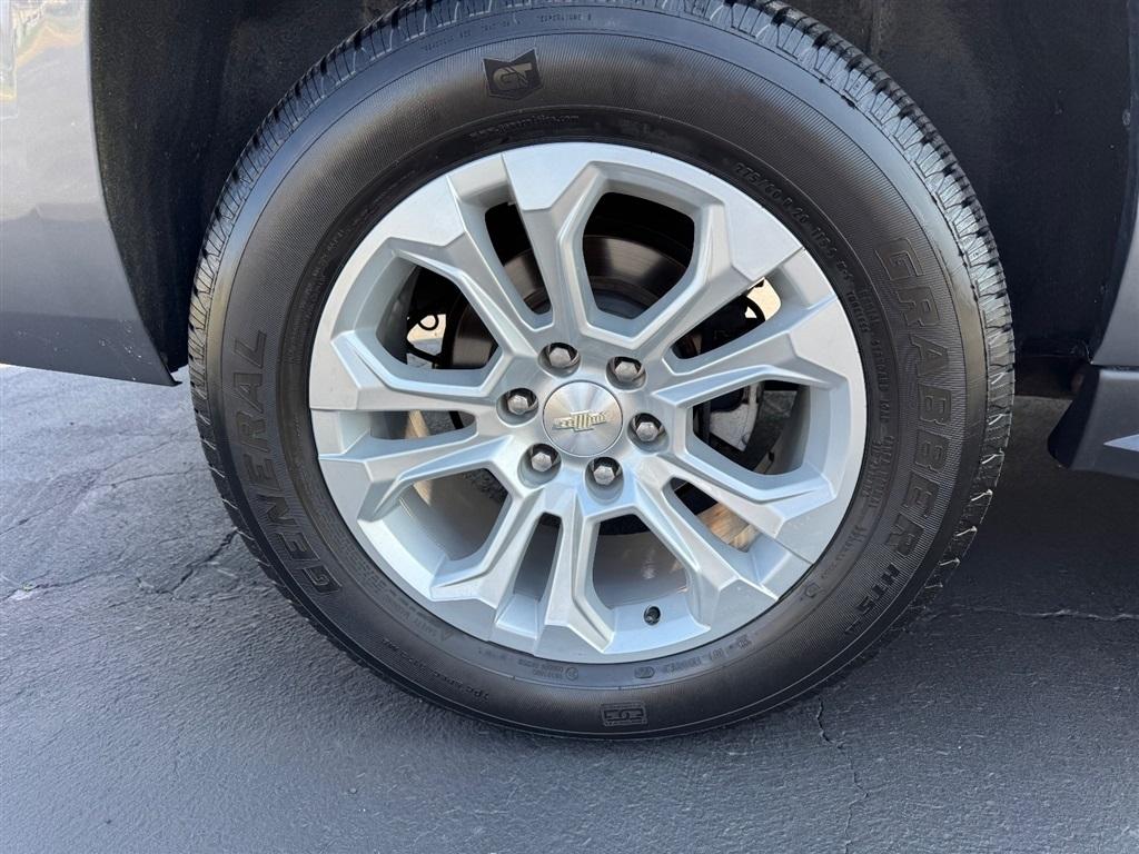 Chevrolet Suburban LT 4WD 2019