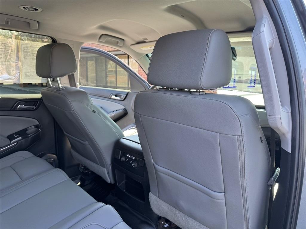 Chevrolet Suburban LT 4WD 2019