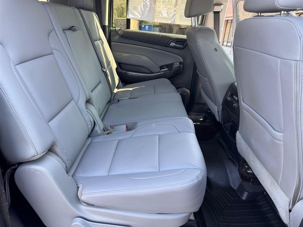 Chevrolet Suburban LT 4WD 2019