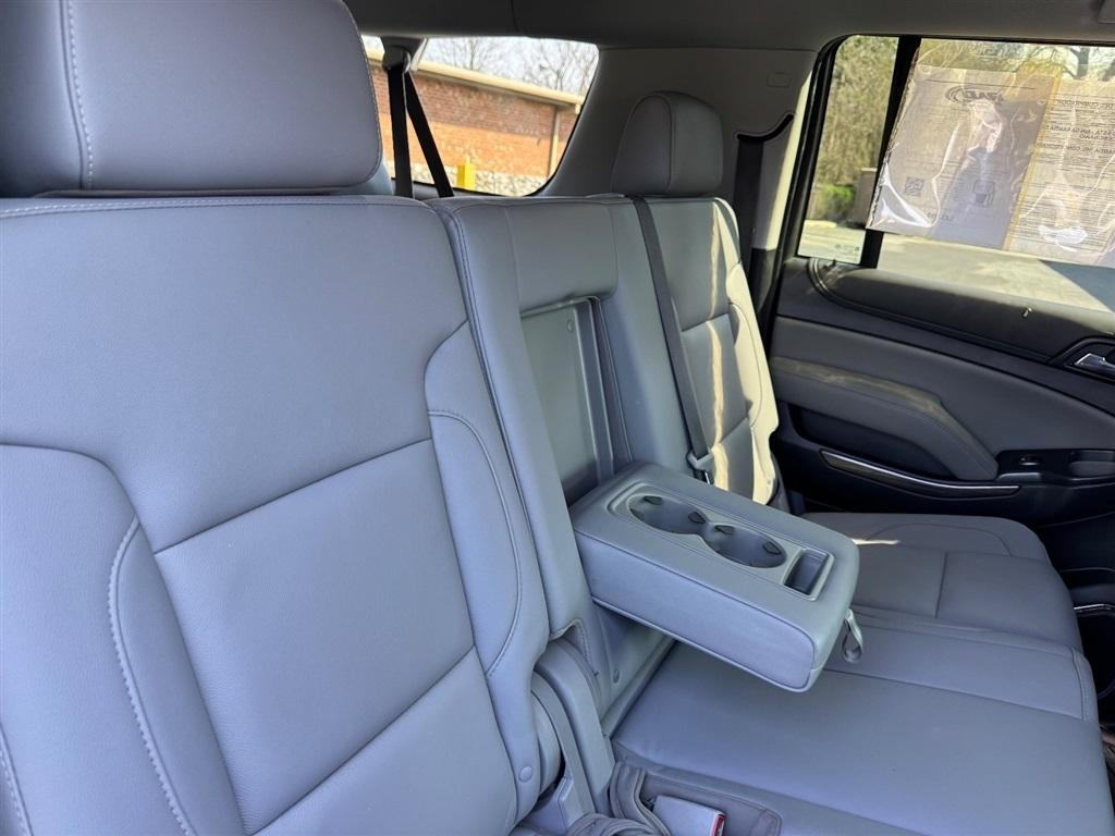 Chevrolet Suburban LT 4WD 2019