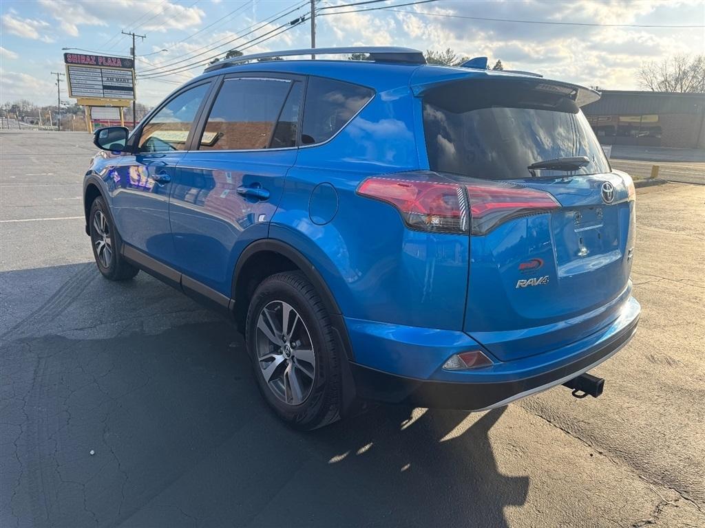 Toyota RAV4 XLE AWD 2016