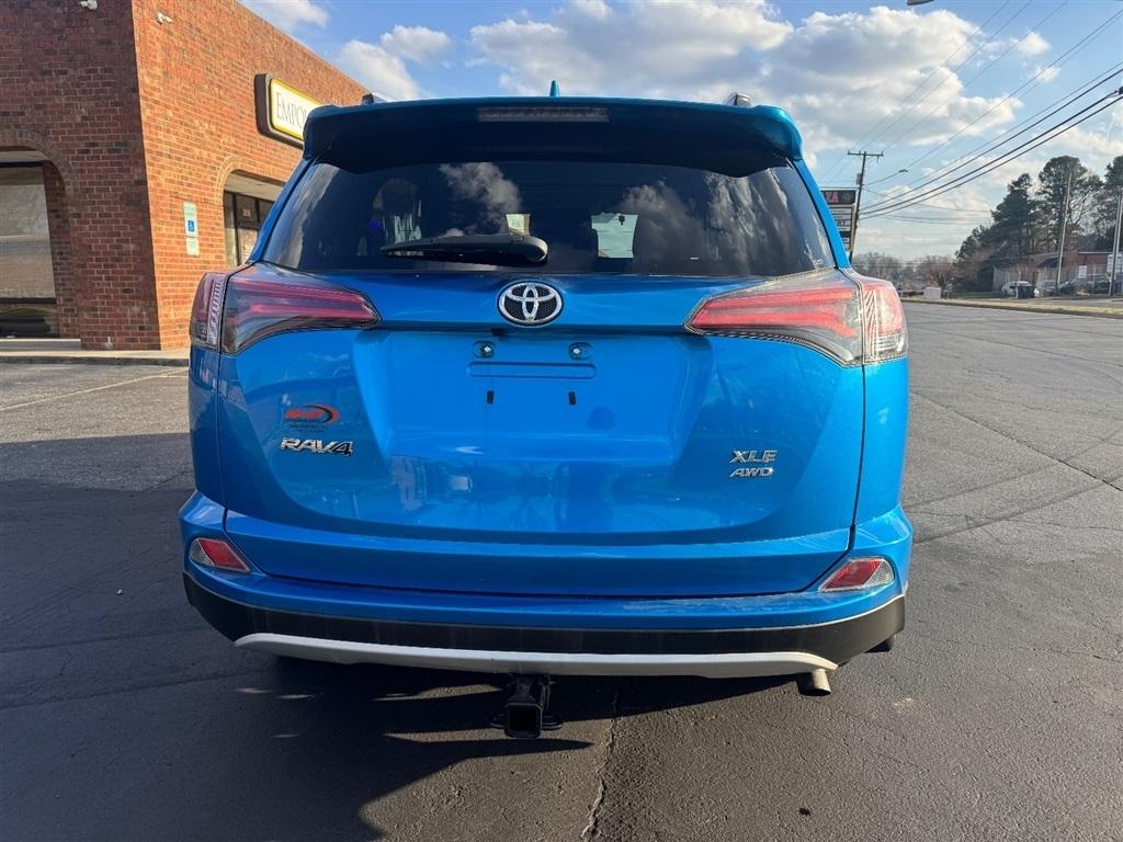 Toyota RAV4 XLE AWD 2016