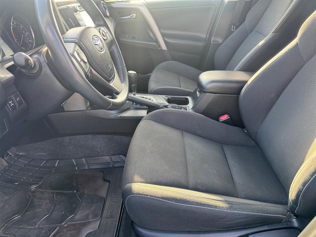 Toyota RAV4 XLE AWD 2016