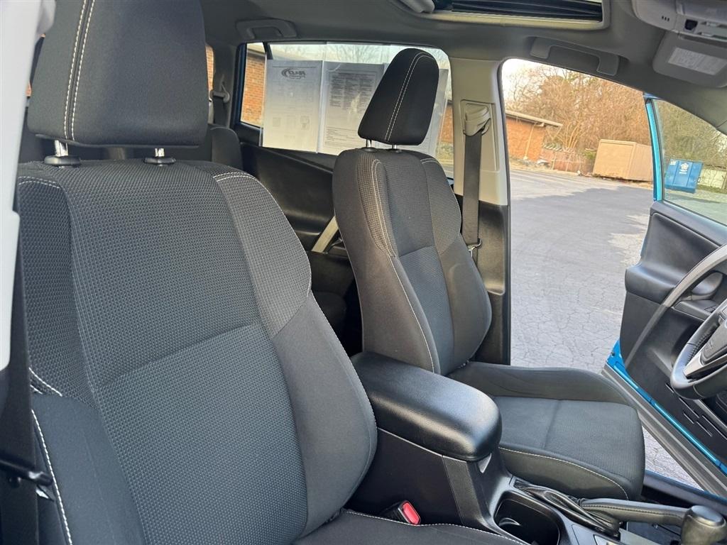 Toyota RAV4 XLE AWD 2016