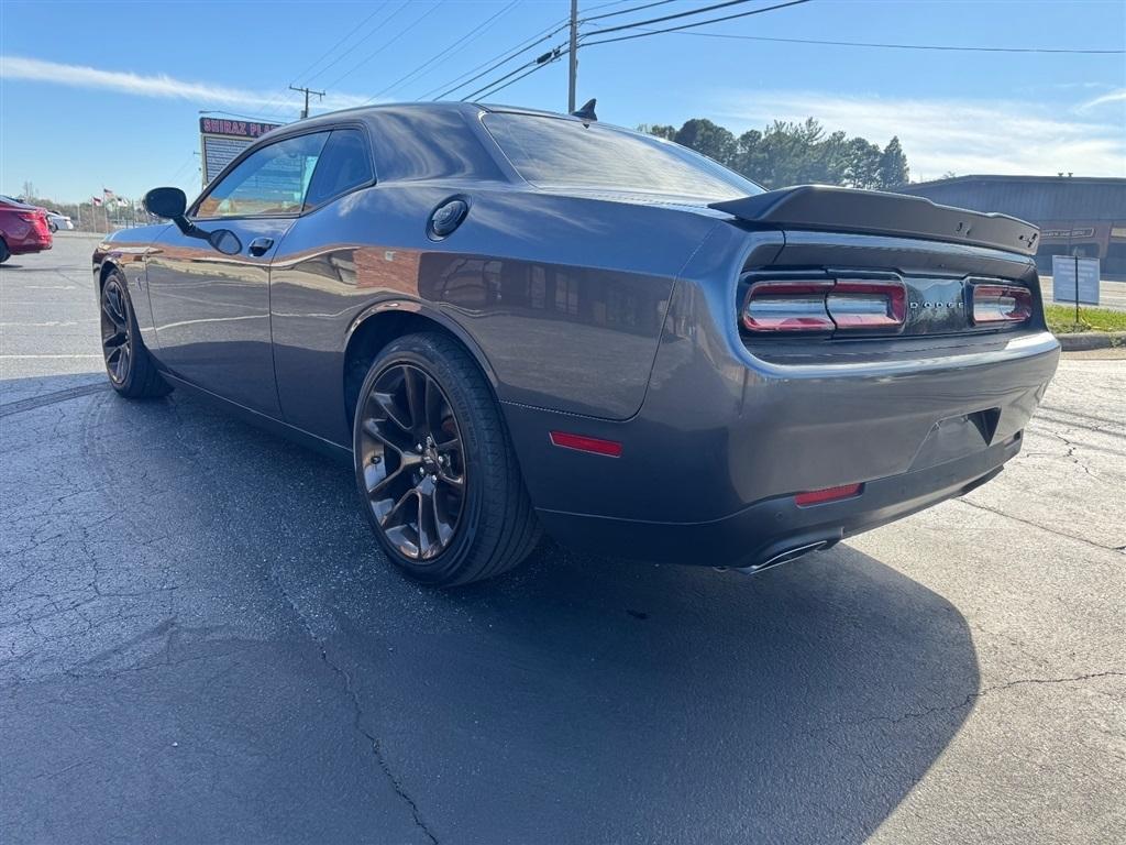 Dodge Challenger R/T SCAT Pack 2022